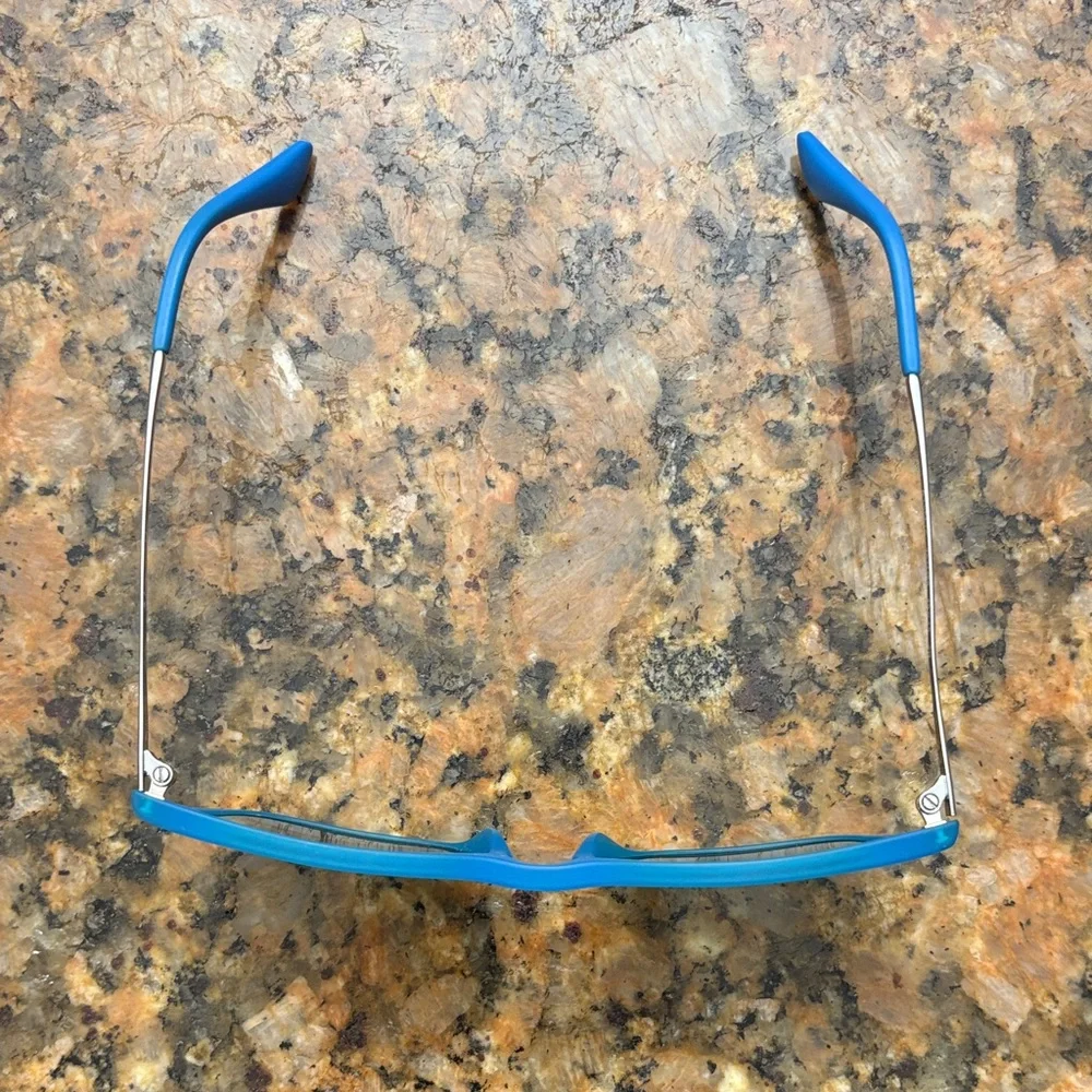 Ray-Ban Kids Sunglasses in Blue with Orange Case